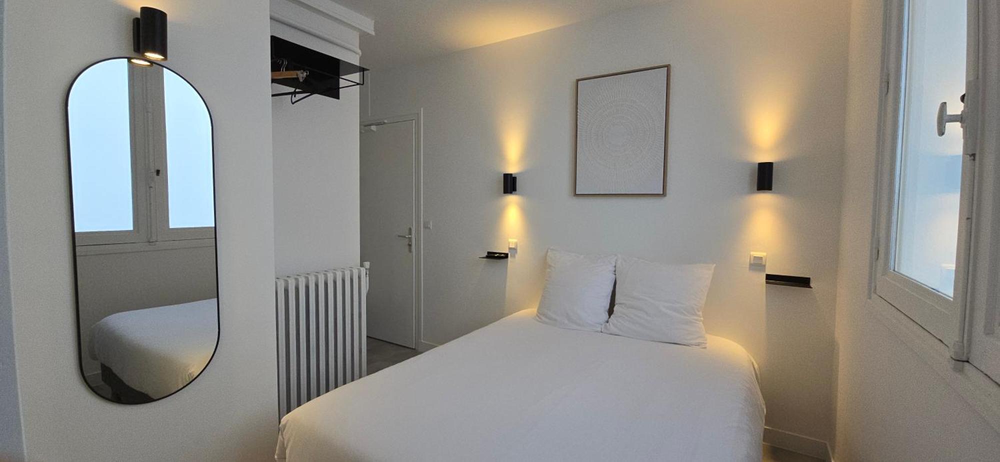 Hotel La Croisette & Restaurant Bistrot Gantier En Centre Ville รัวย็อง ภายนอก รูปภาพ
